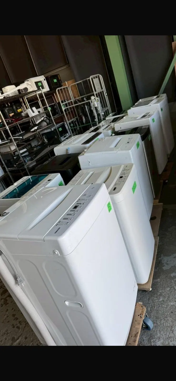 並べて販売されている洗濯機